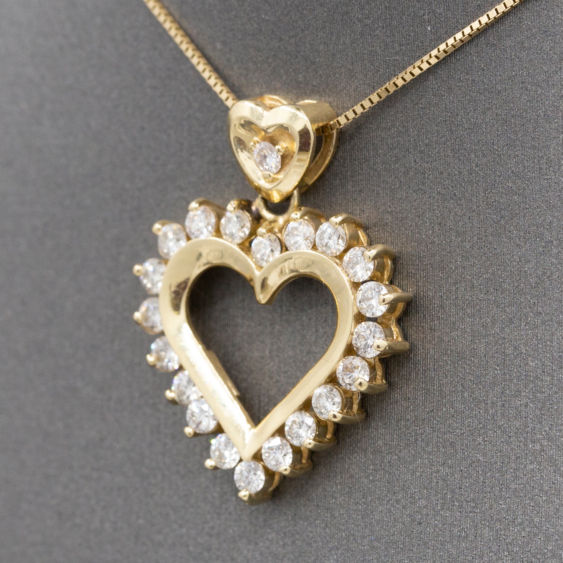 Sparkling Diamond Heart Pendant Necklace in 14k Yellow Gold