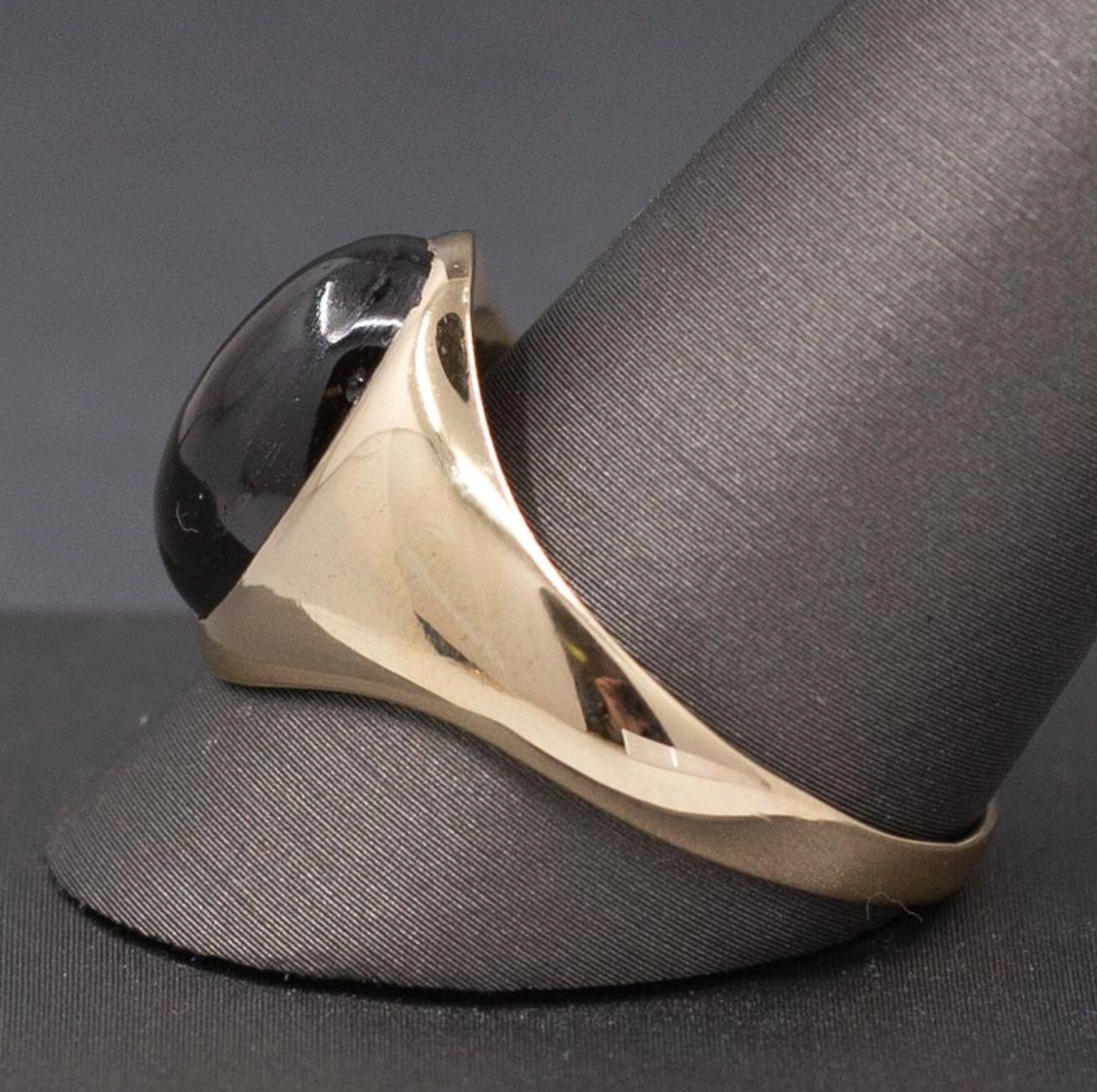 Vintage Oval Garnet Cabochon Flush Set Ring in 10k Yellow Gold