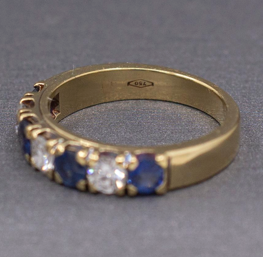 Vintage Blue Sapphire and Diamond Band Ring in 18k Yellow Gold