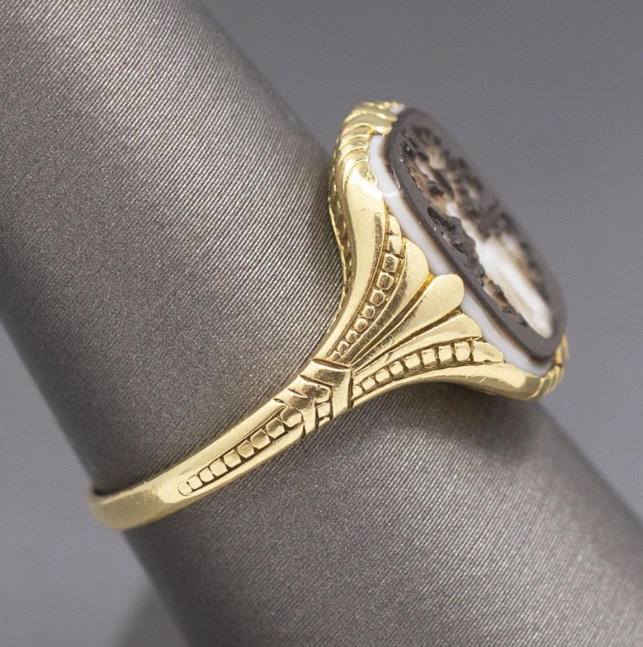 Antique Victorian Hand Carved Hardstone Crest Signet Ring in 14k Yellow Gold