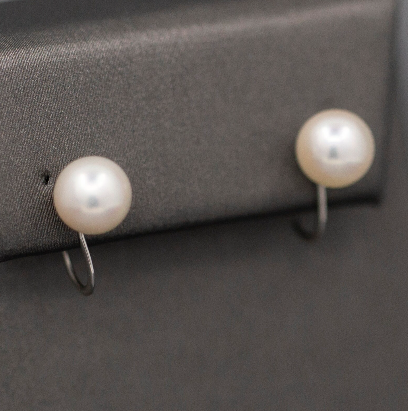 Vintage 7.5mm Akoya Pearl Screwback Earrings in 14k White Gold, Classic Akoya Pearl Stud Earrings, Saltwater Pearl Earrings, Screw Back