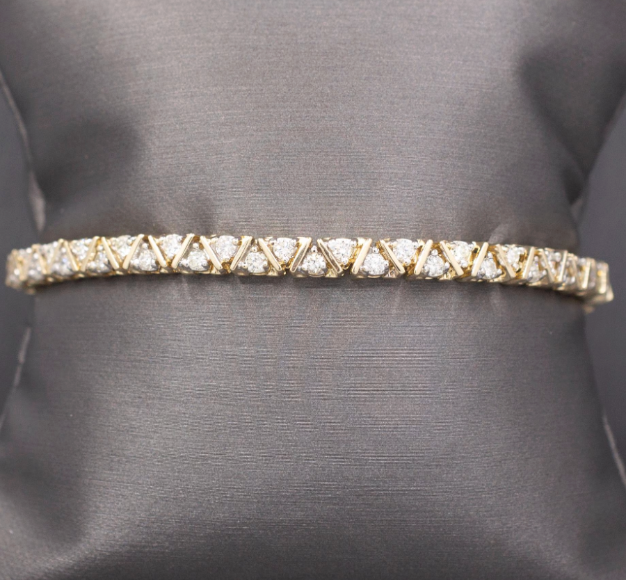 Unique 4.06cttw Diamond Tennis Bracelet in 14k Yellow Gold 8 1/8"