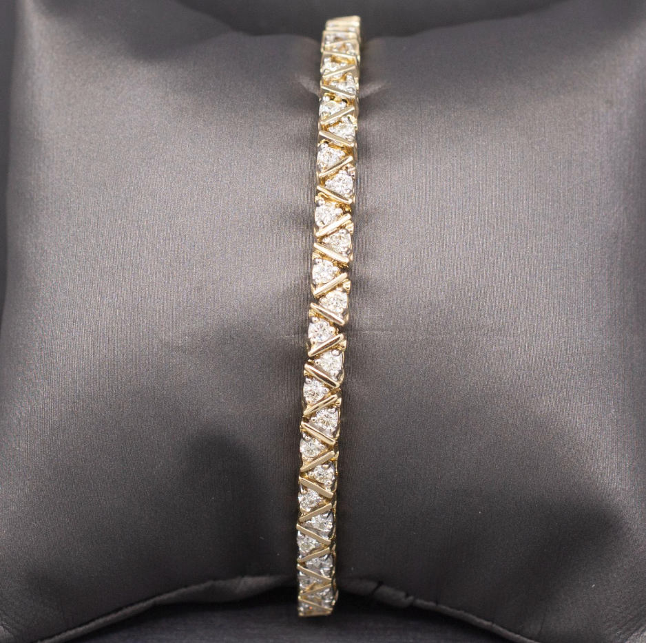 Unique 4.06cttw Diamond Tennis Bracelet in 14k Yellow Gold 8 1/8"