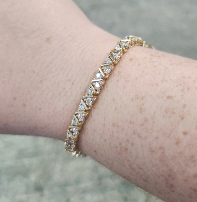 Unique 4.06cttw Diamond Tennis Bracelet in 14k Yellow Gold 8 1/8"
