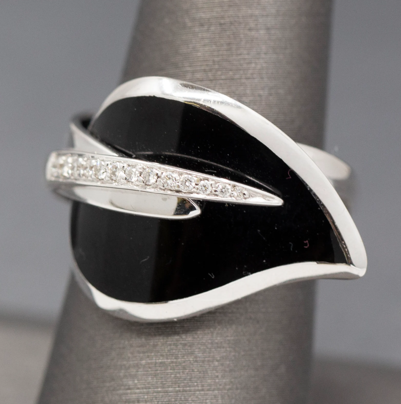 La Nouvelle Bague Black Enamel and Diamond Leaf Wrap Ring in 18k White Gold