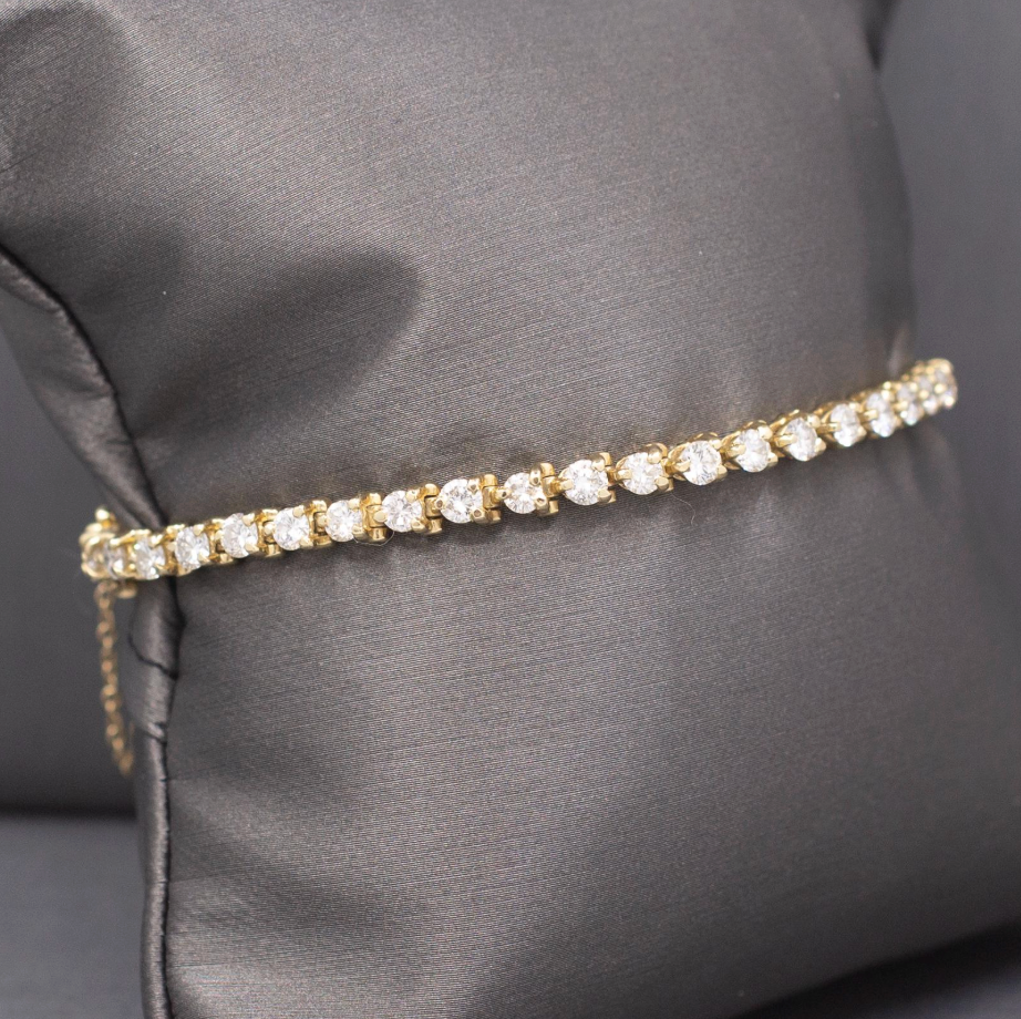 Sparkling 4.60cttw Diamond Tennis Bracelet in 14k Yellow Gold