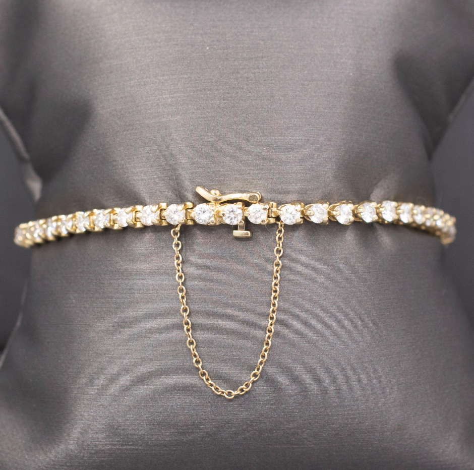 Sparkling 4.60cttw Diamond Tennis Bracelet in 14k Yellow Gold