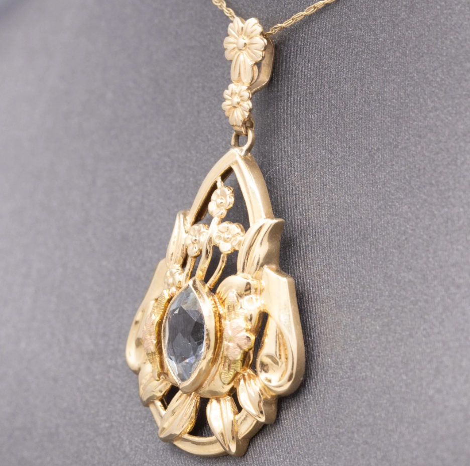 Vintage Bezel Set Aquamarine Pendant Necklace in 14k Yellow Gold