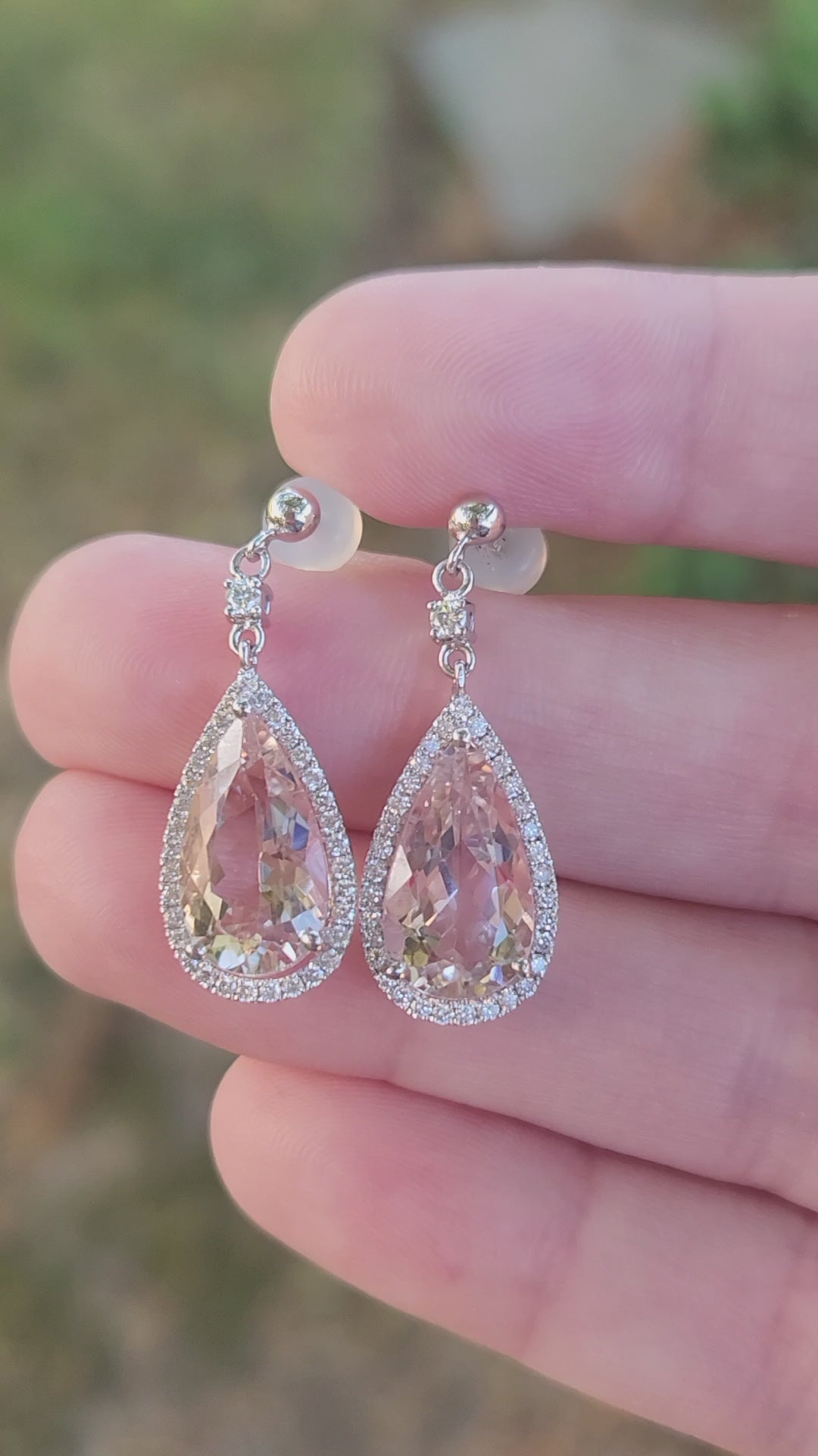 Sparkling 18k Morganite and Diamond Teardrop Dangle Earrings