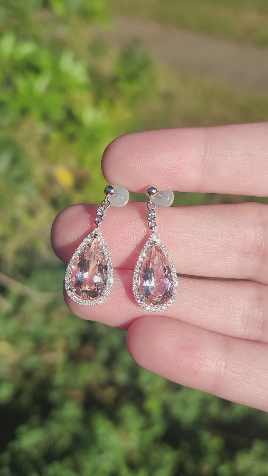 Sparkling 18k Morganite and Diamond Teardrop Dangle Earrings