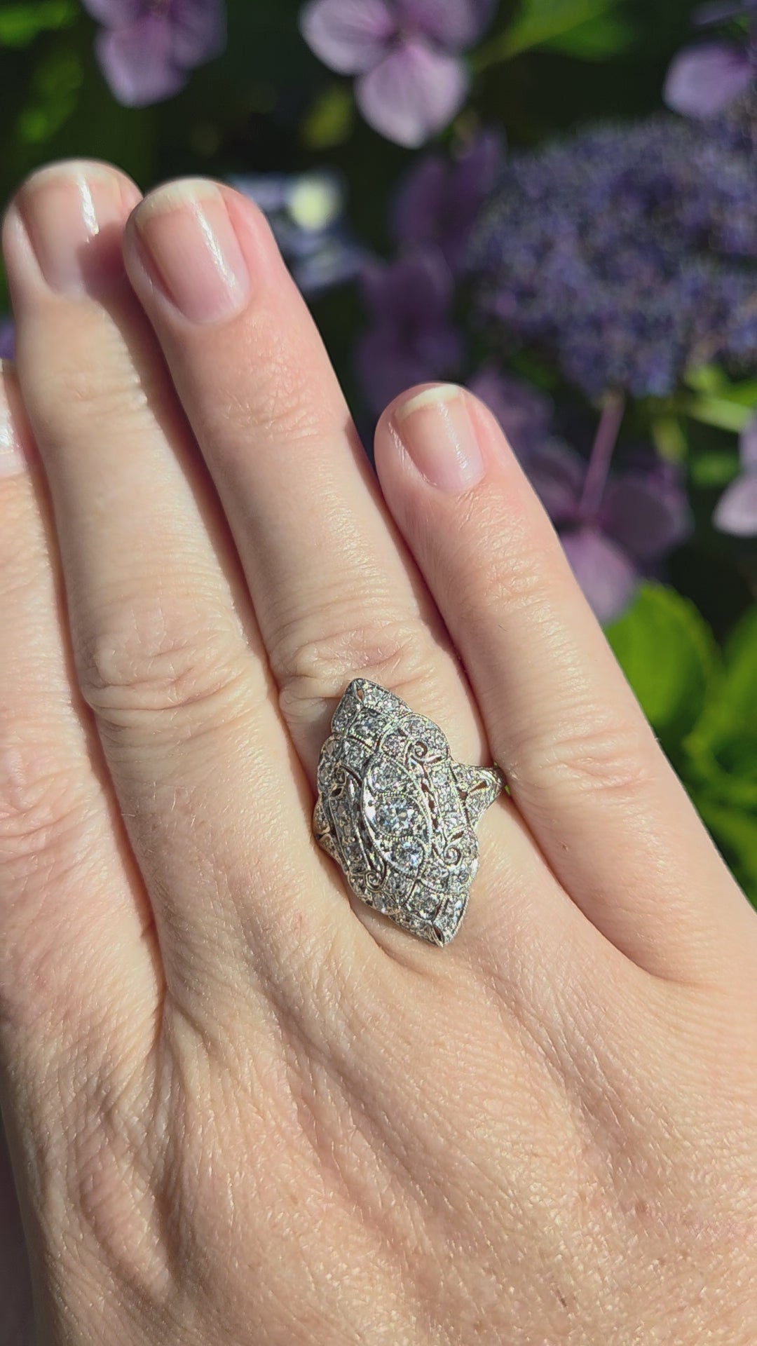 Splendid Art Deco Old European Cut Diamond Dinner Cocktail Ring in Platinum