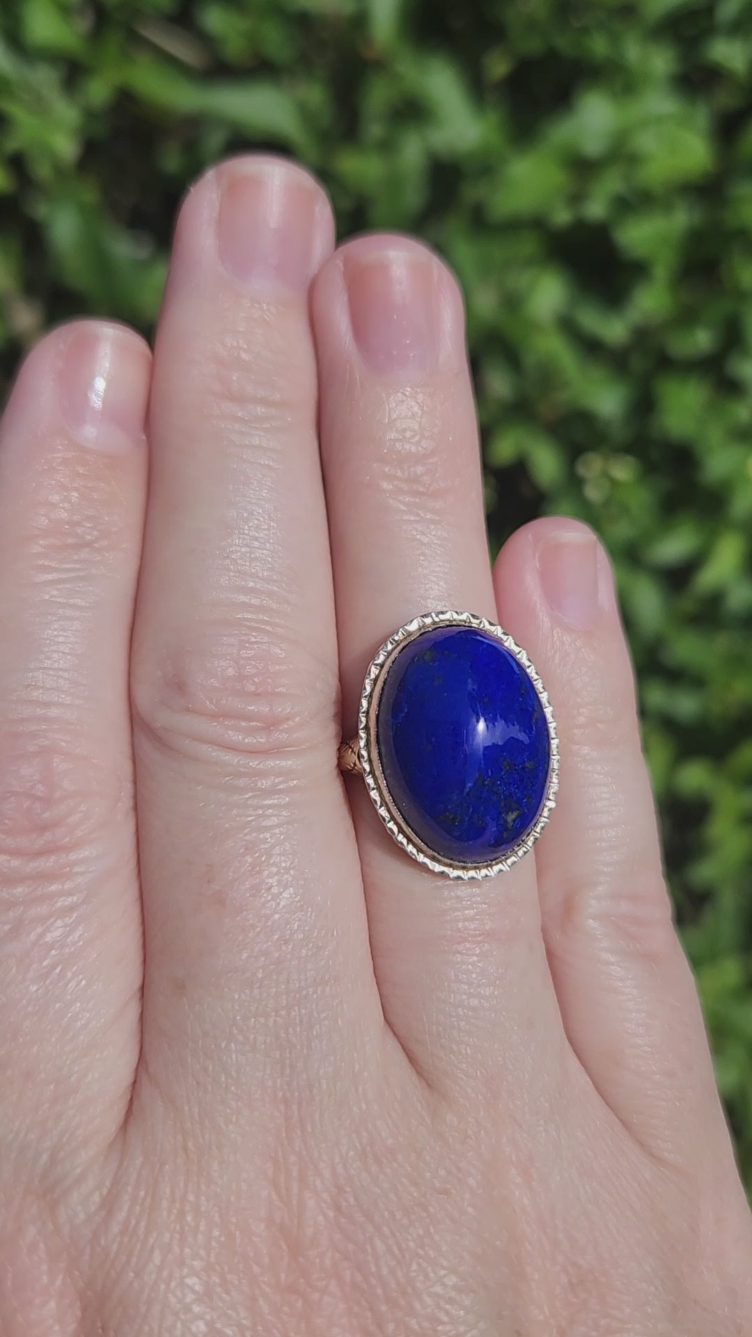 Victorian Lovely Lapis Cabochon Bezel Set Ring in 14k Yellow Gold