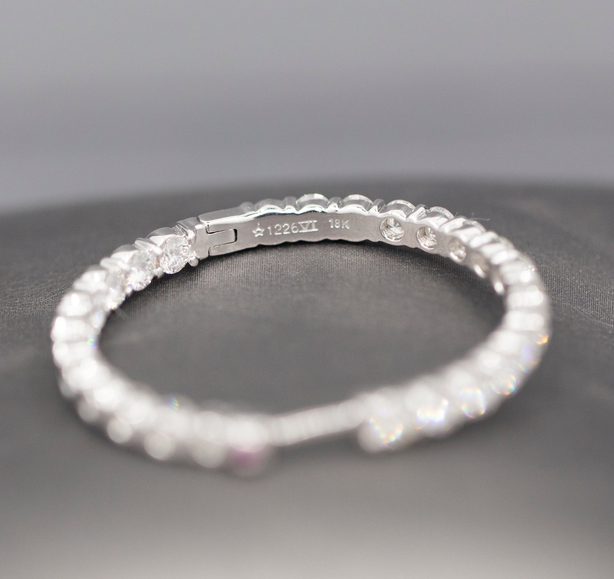 Roberto Coin 5.55ctw Diamond Inside Out Hoop Earrings 18k with Packaging
