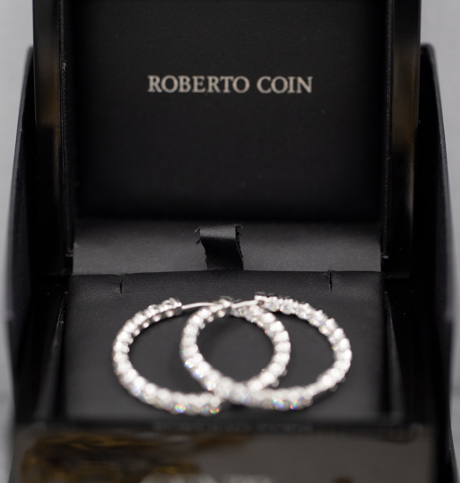 Roberto Coin 5.55ctw Diamond Inside Out Hoop Earrings 18k with Packaging