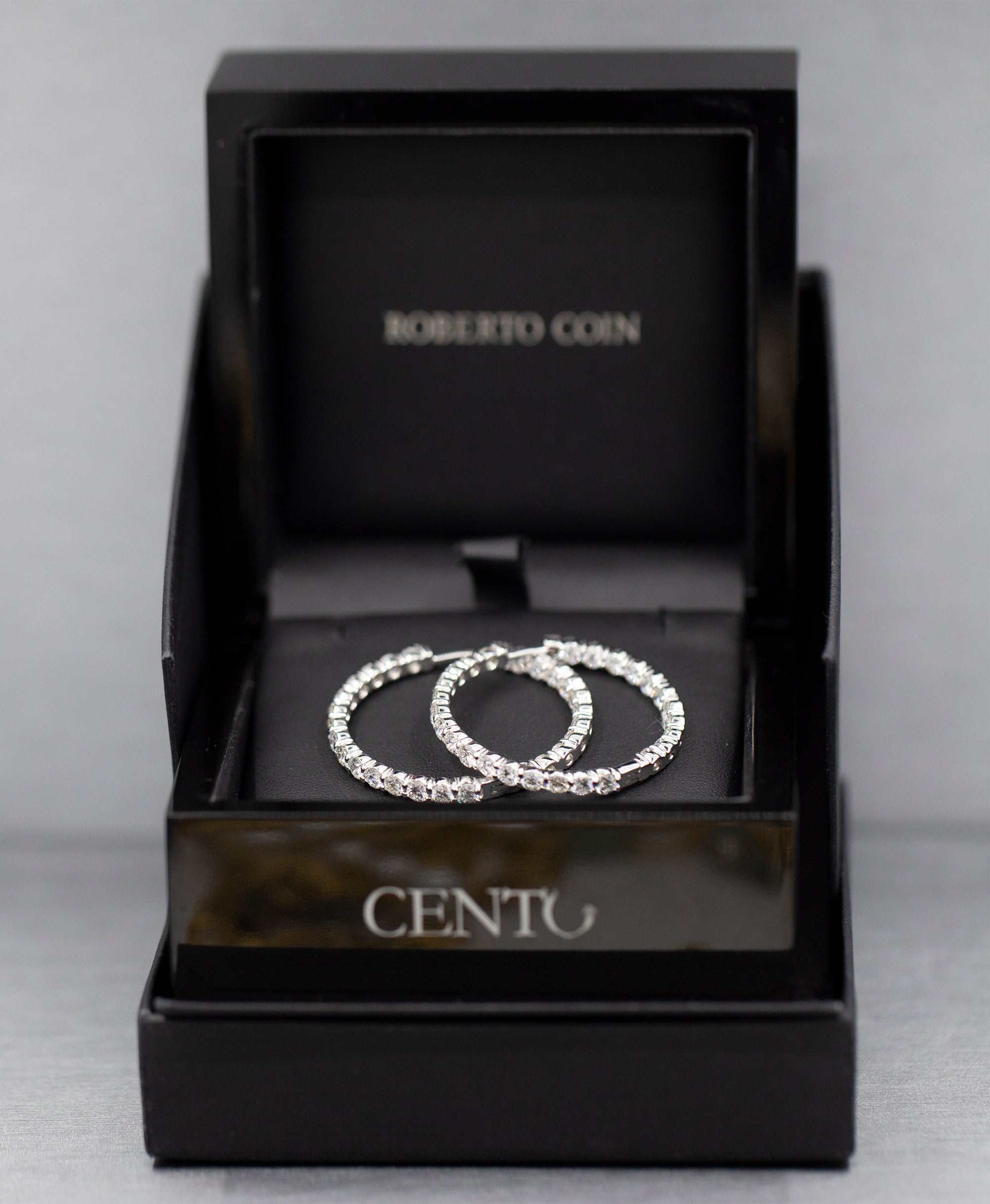Roberto Coin 5.55ctw Diamond Inside Out Hoop Earrings 18k with Packaging