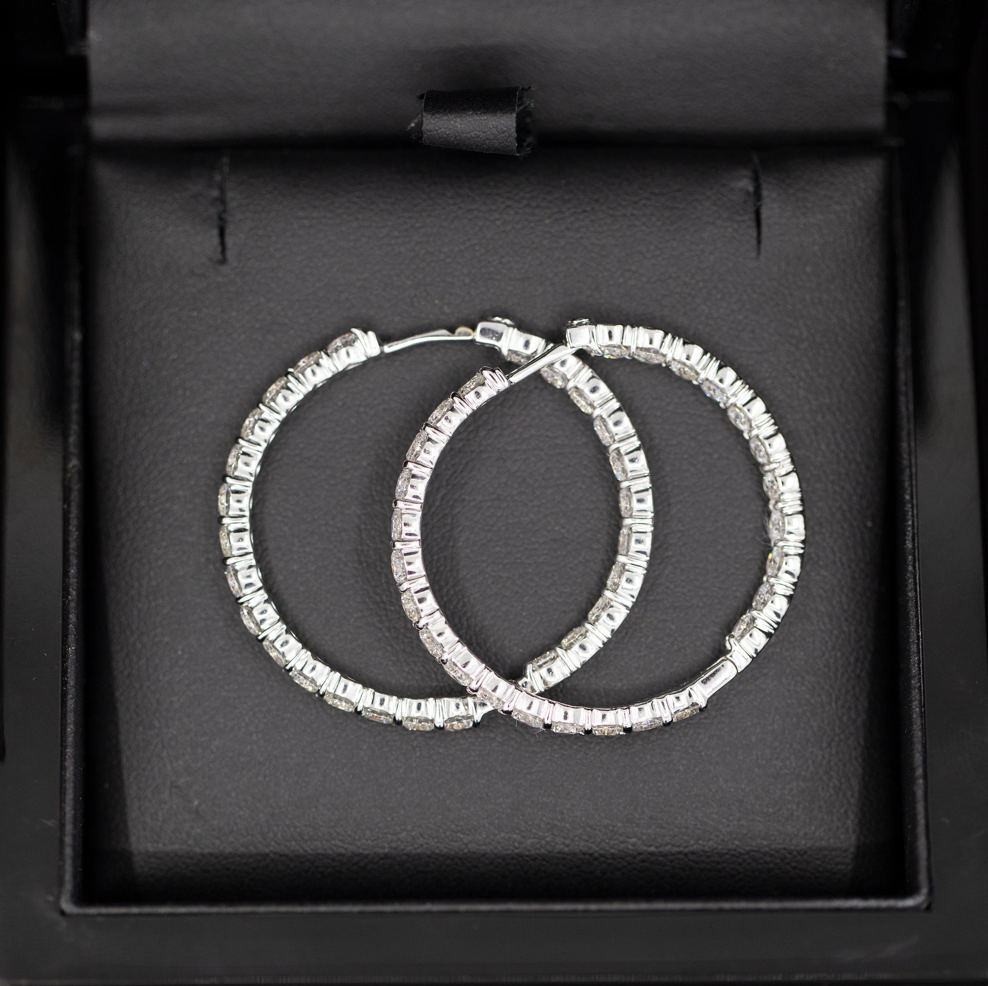 Roberto Coin 5.55ctw Diamond Inside Out Hoop Earrings 18k with Packaging