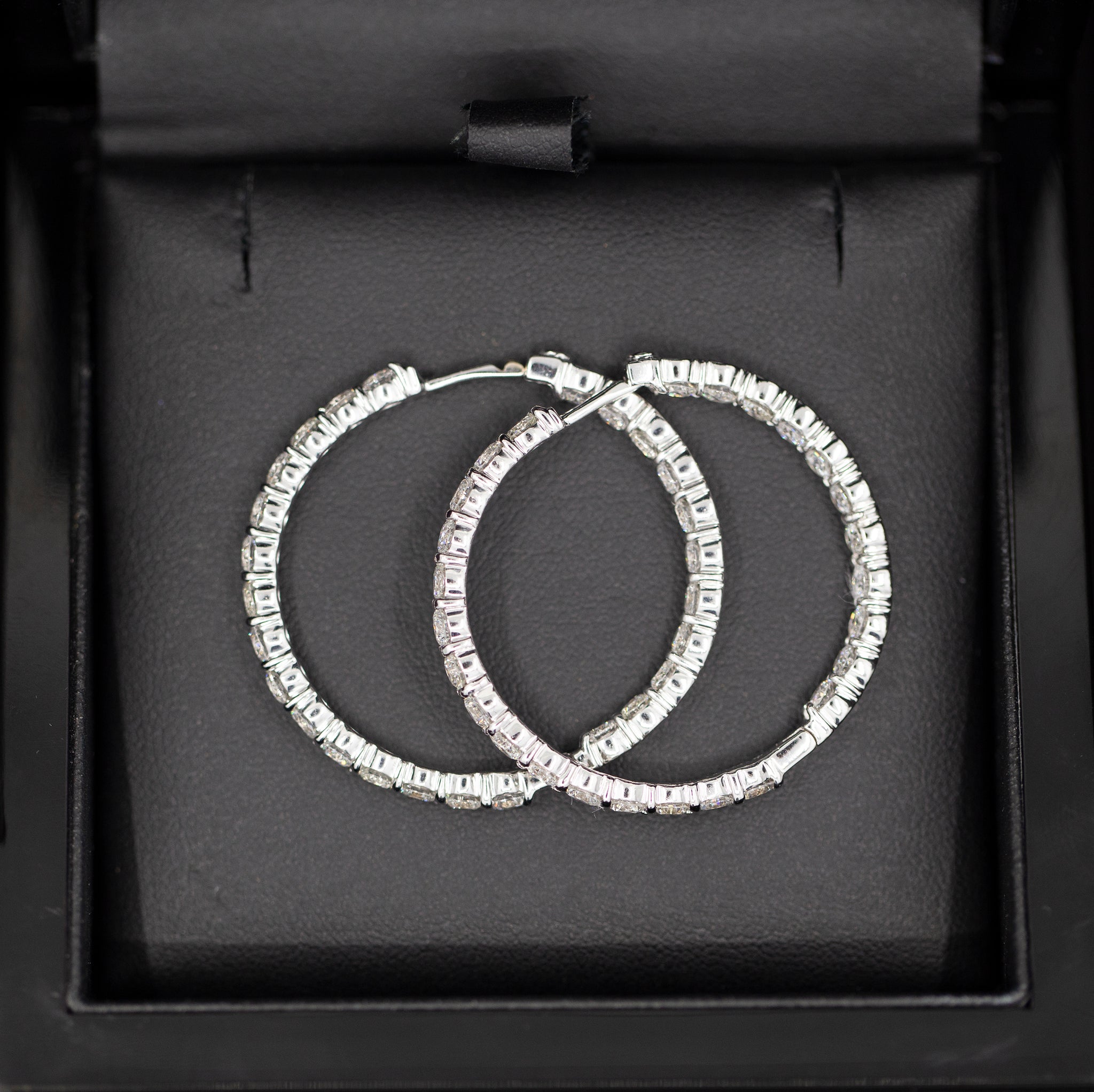 Roberto Coin 5.55ctw Diamond Inside Out Hoop Earrings 18k with Packaging