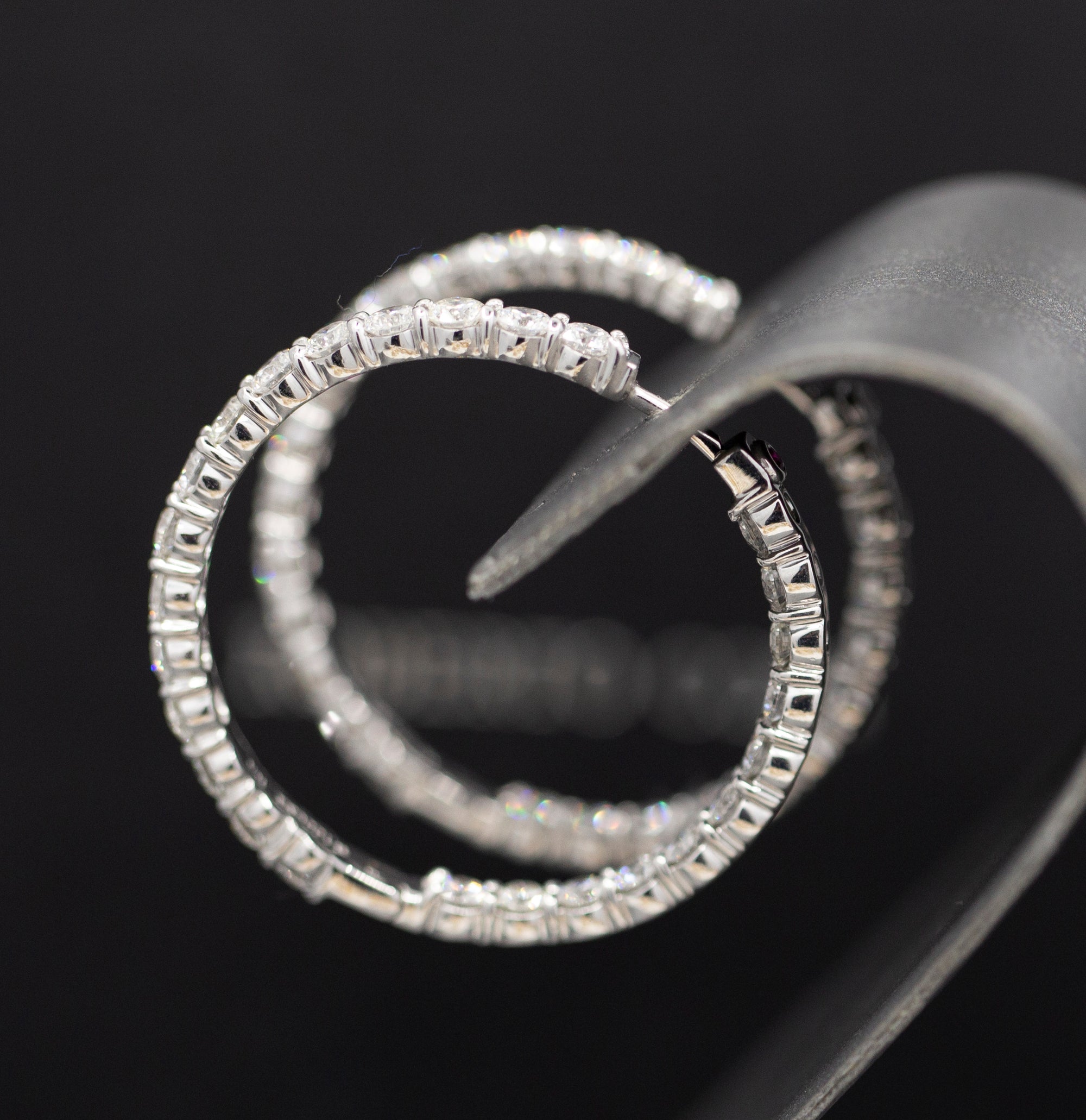 Roberto Coin 5.55ctw Diamond Inside Out Hoop Earrings 18k with Packaging