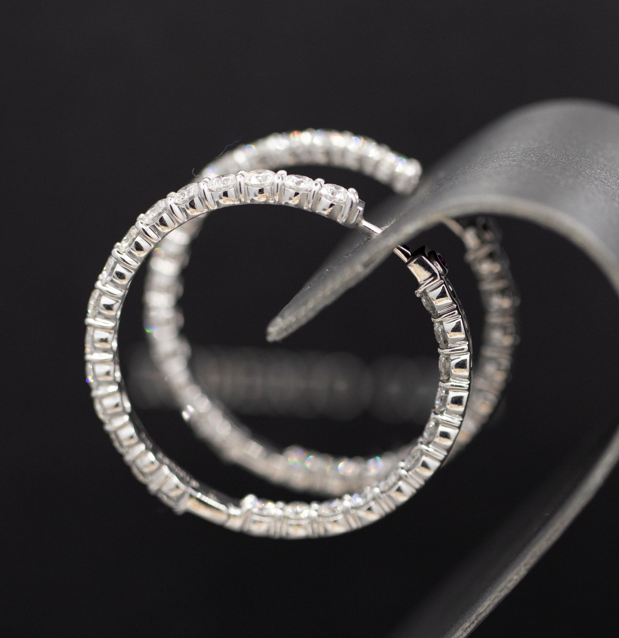 Roberto Coin 5.55ctw Diamond Inside Out Hoop Earrings 18k with Packaging