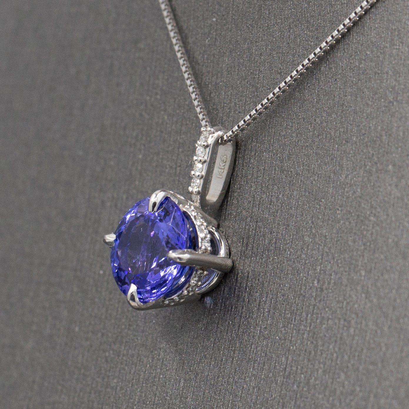 Stunning Brilliant Cut Natural Tanzanite and Diamond Pendant Necklace in 14k White Gold