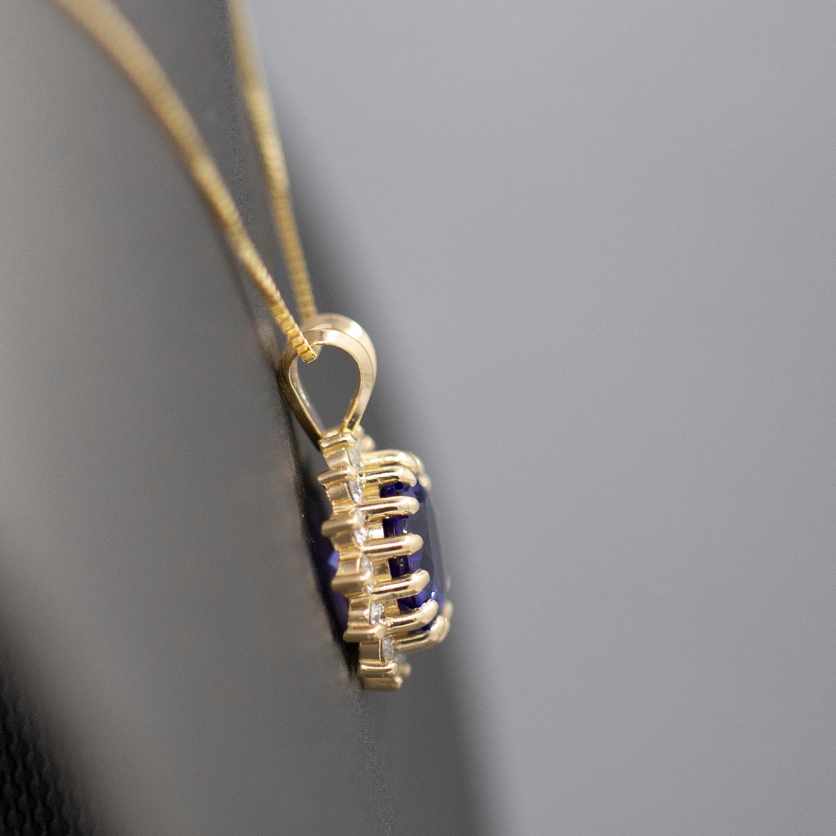 Lush Vivid Natural Tanzanite and Diamond Pendant Necklace in 14k Yellow Gold