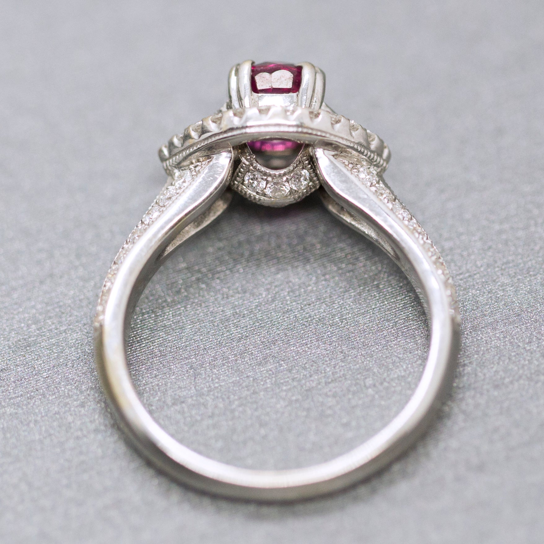 Delightful 1.76ctw Natural Purple Sapphire Ruby & Diamond Ring 18k Size 6.75