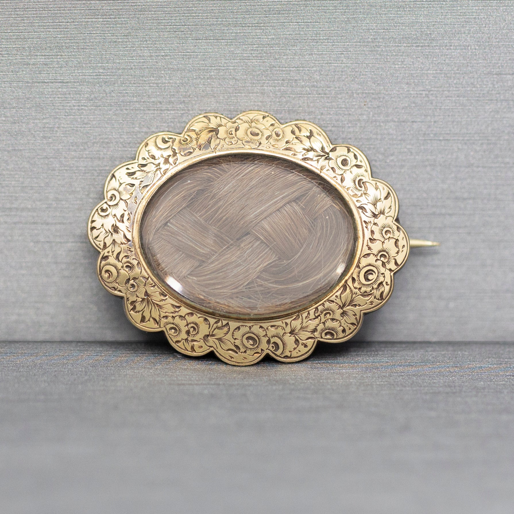 Victorian Braided Hair Brooch in 14k Yellow Gold Engraved Frame