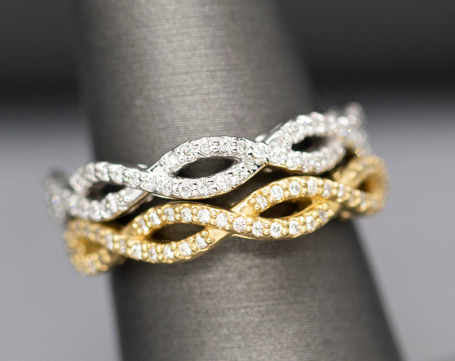 0.35ctw Diamond Infinity Wedding Band Ring 14k White Gold Size 7.25