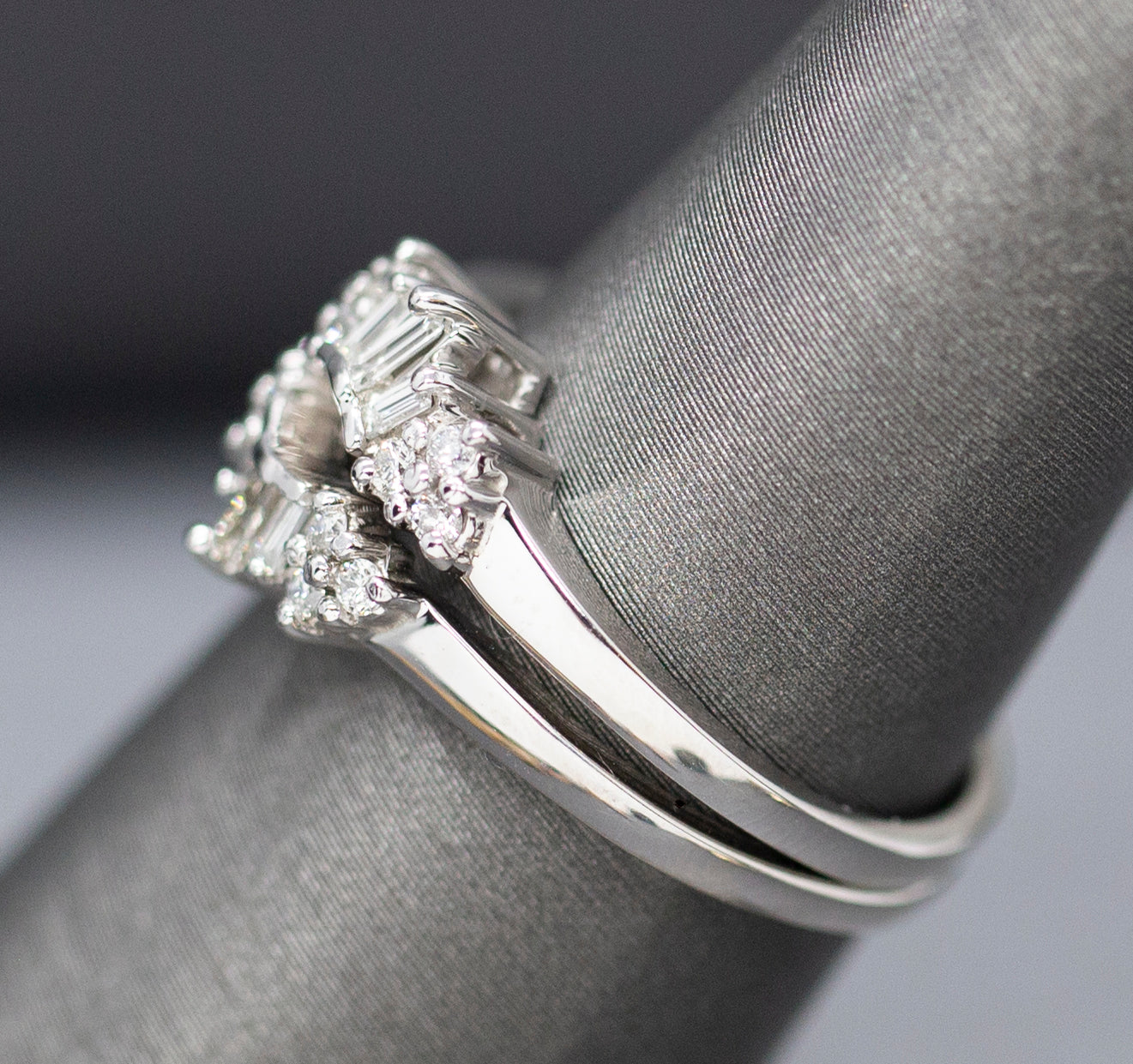 0.28ctw Round and Baguette Diamond Ring Guard Contour Wedding Ring 14k