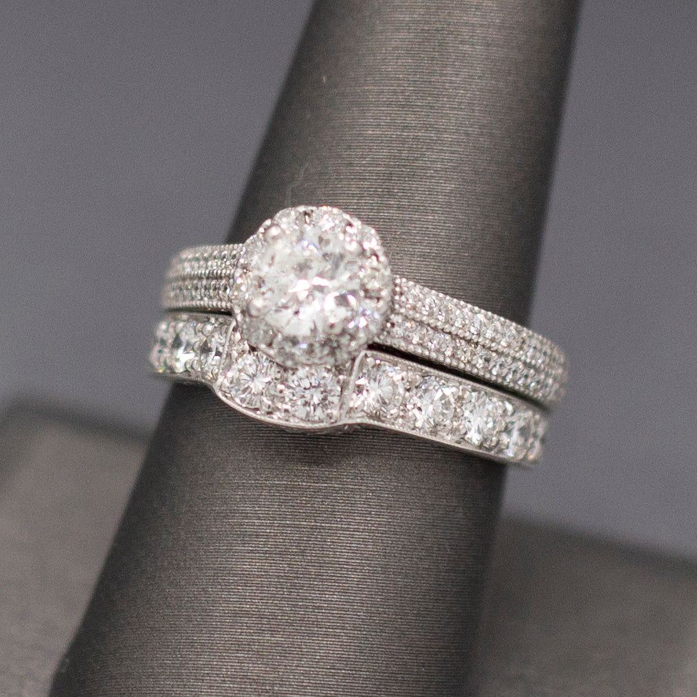 Romantic Round Diamond Halo Engraved Wedding Ring Set In 18k White Gold