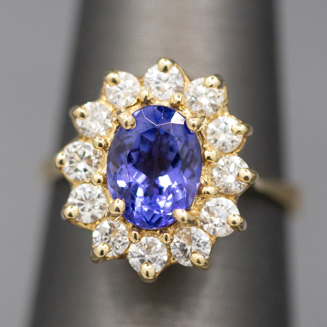Stunning Tanzanite and Diamond Ring in 14k Yellow Gold