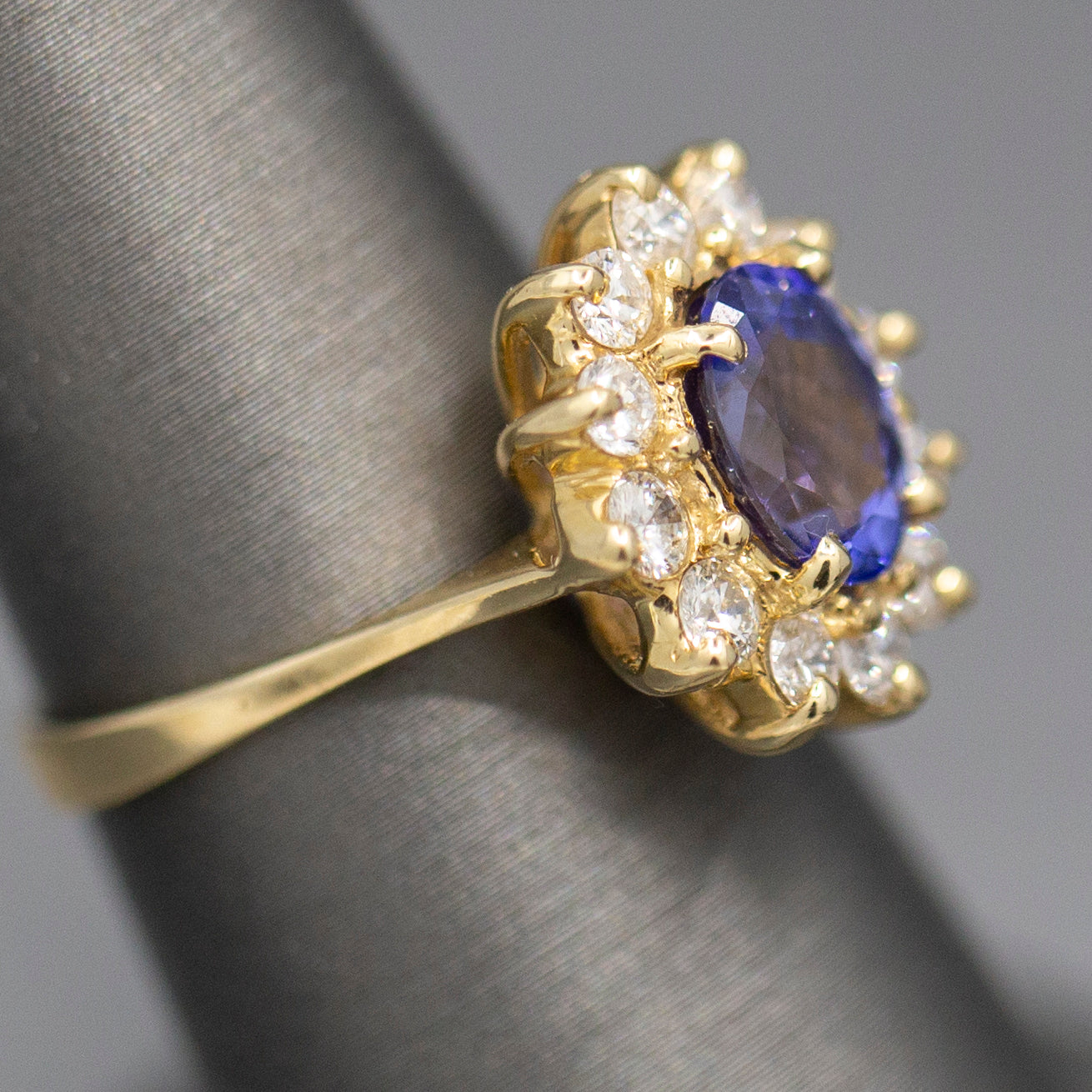 Stunning Tanzanite and Diamond Ring in 14k Yellow Gold