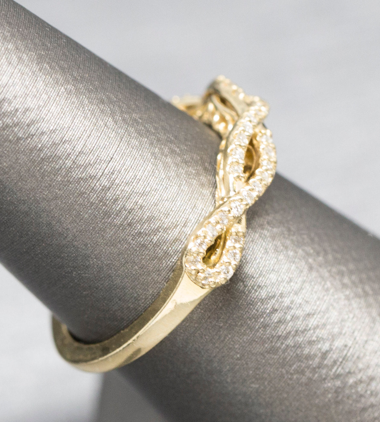 0.35ctw Diamond Infinity Wedding Band Ring 14k Yellow Gold Size 7.25