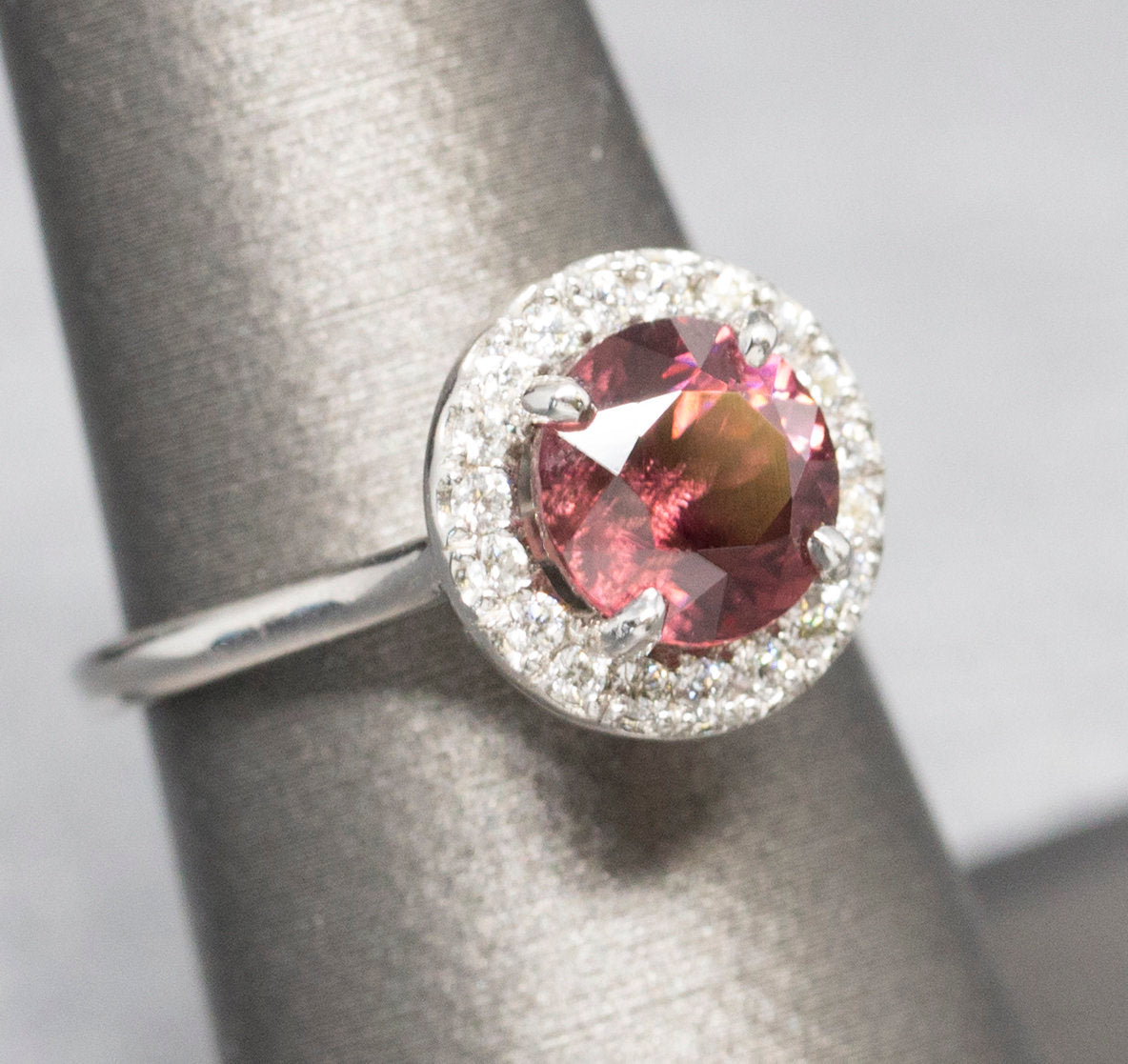 Glamorous 3.50ctw Rose Pink Red Zircon and Diamond Halo Ring Size 6.5