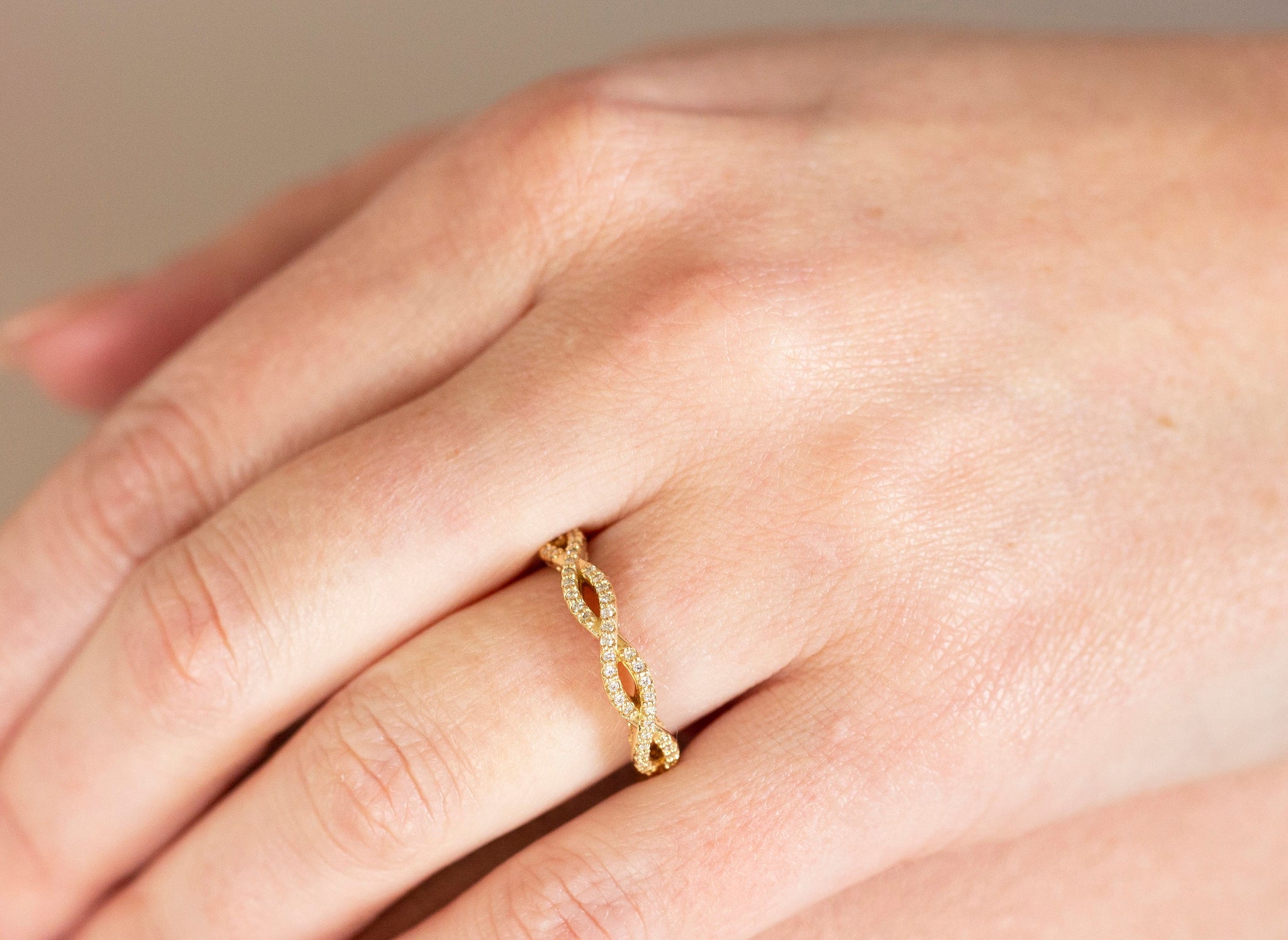 0.35ctw Diamond Infinity Wedding Band Ring 14k Yellow Gold Size 7.25